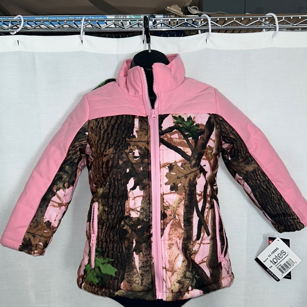 Totes winter jacket for girls